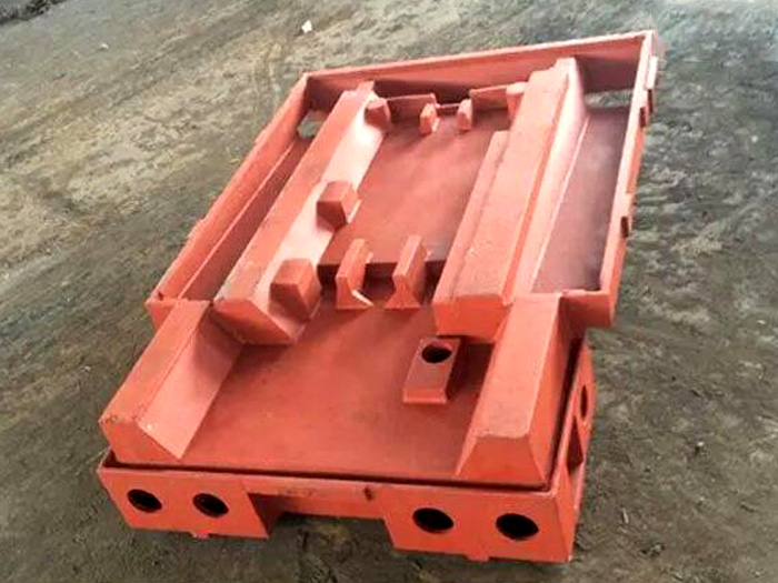 <a href='/jczj.html'>大型鑄鐵件</a>，大型鑄鋼件，機(jī)床鑄件