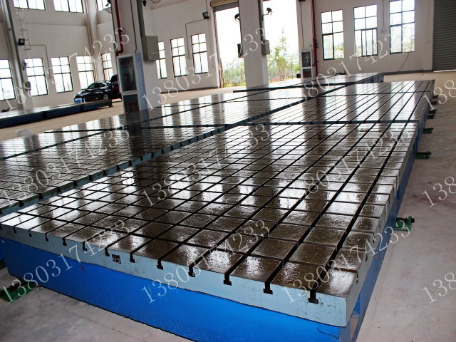 鑄鐵焊接平臺圖片